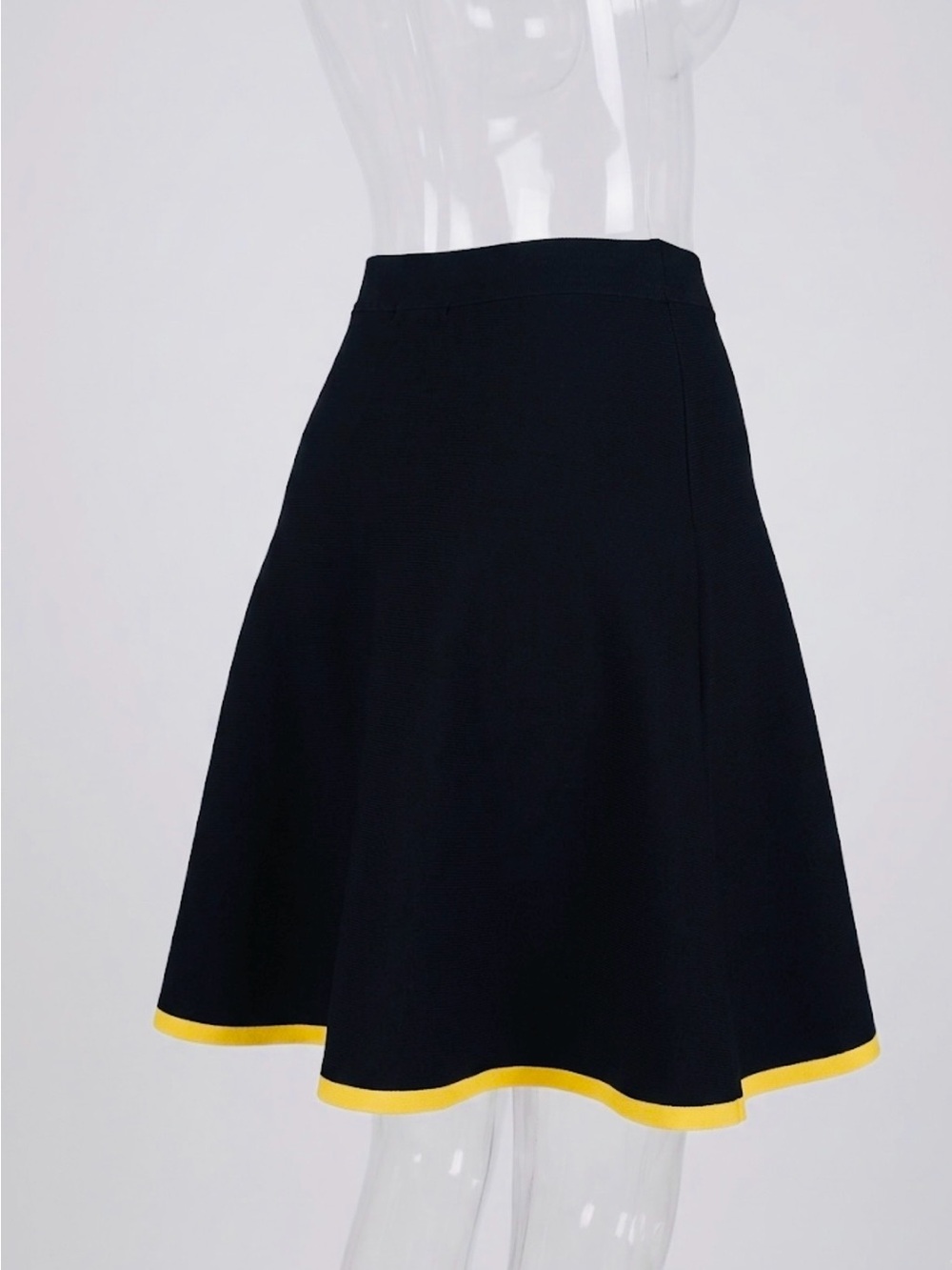 BCBGMAXAZRIA Black Flared Skirt Yellow Trim Size XS NWT | Heavyweight Knit
